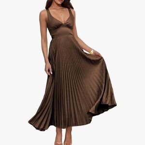 Elegant Brown Pleated Maxi Dress
